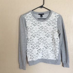 Forever 21 sweater in size small